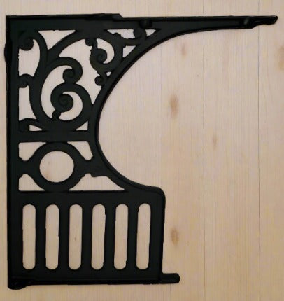 39' x 39' grape bracket