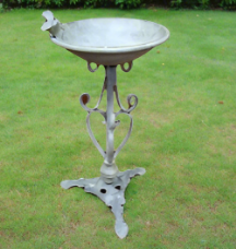 DS27029 Bird Bath