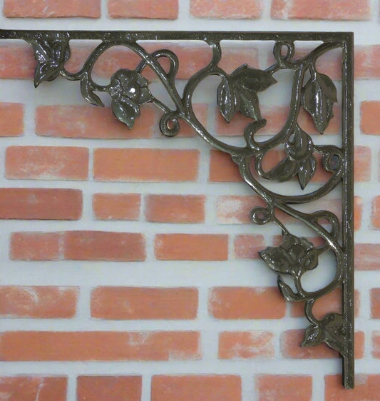 BR146 41cm x 41cm Heavy Duty cast iron bracket with a grape style