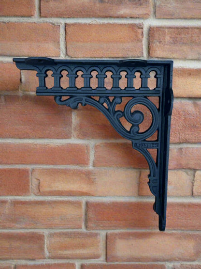 BR088 30.5cm x 26.5cm bracket