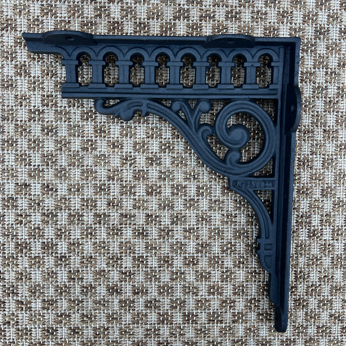 BR088 30.5cm x 26.5cm bracket