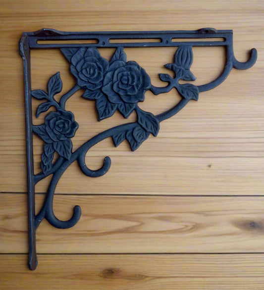 BR147A  25cm Cast iron hanging basket bracket